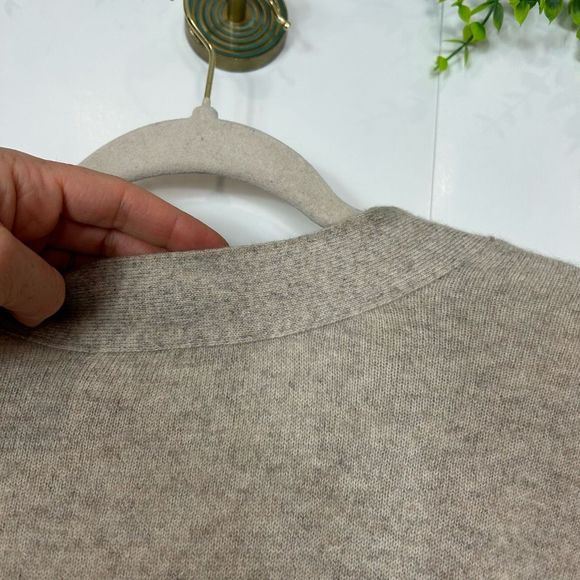 Everlane Womens Cropped Cashmere Cardigan Sweater Oatmeal Gray Canvas Heather S - Picture 4 of 15